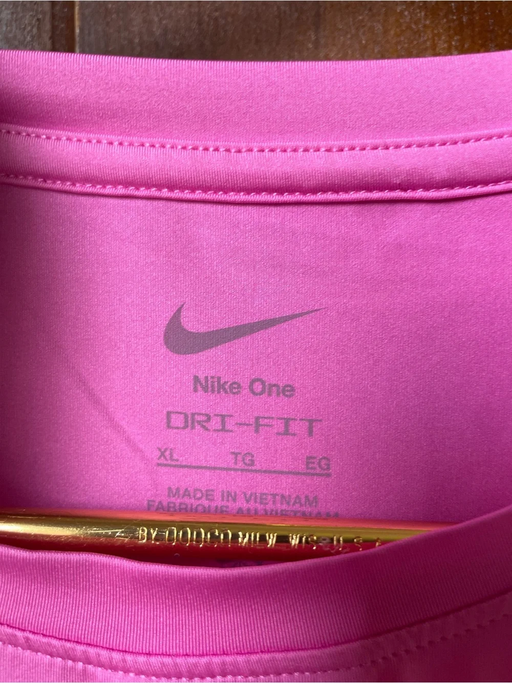 Nike One dri fit women's extra large pink athletic top